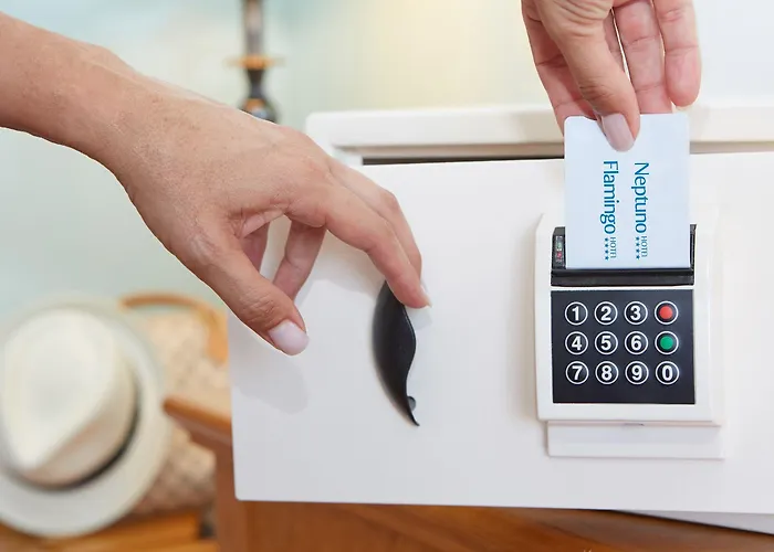 마이시하우스 플라밍고 - 성인 전용 4* 섭 4*