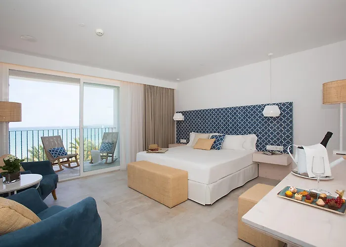 マイシーハウス フラミンゴ 大人専用 4* サプ ホテル 4*